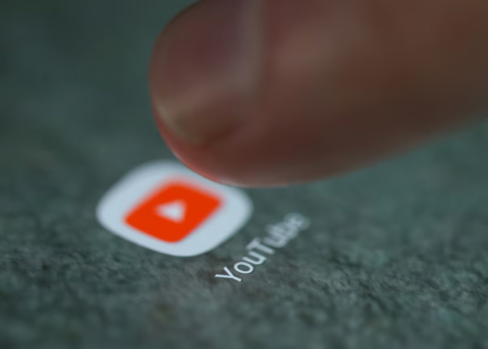 YouTube-co-chuan-bi-siet-chat-noi-dung-do-AI-tao-ra
