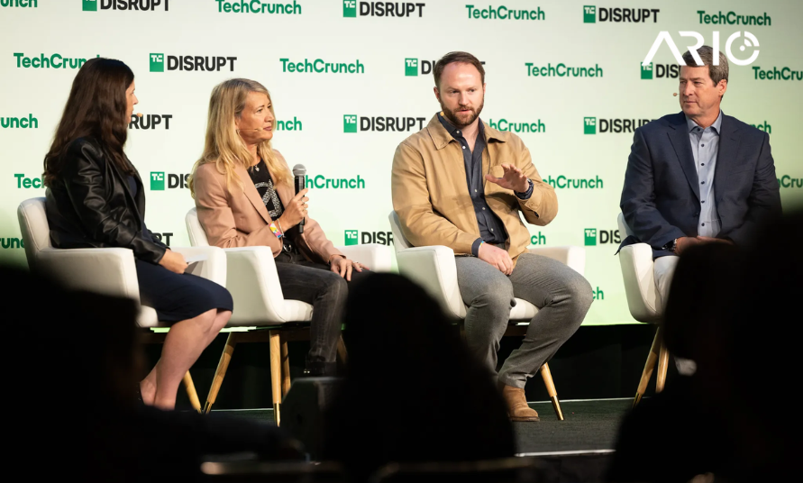 Cơ hội kinh doanh bùng nổ từ góc nhìn Even Rogers và Max Haot – TechCrunch Disrupt 3